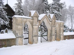 Липнишки, кладбище христианское: брама