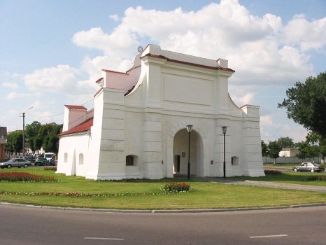 Слуцкая брама в несвиже фото