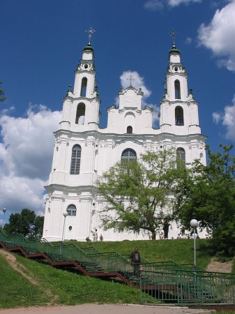 Собор в Полоцке на берегу реки